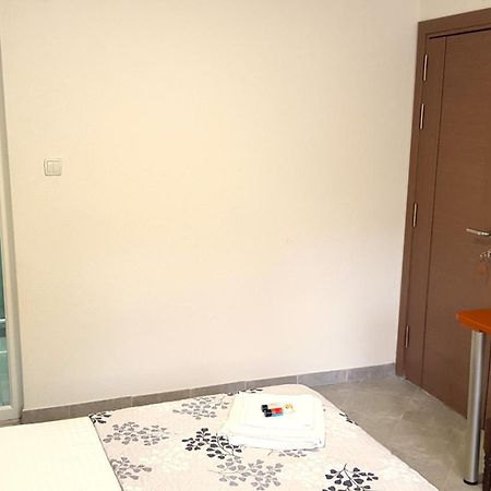 Studio Apartment Lis 奥赫里德 外观 照片