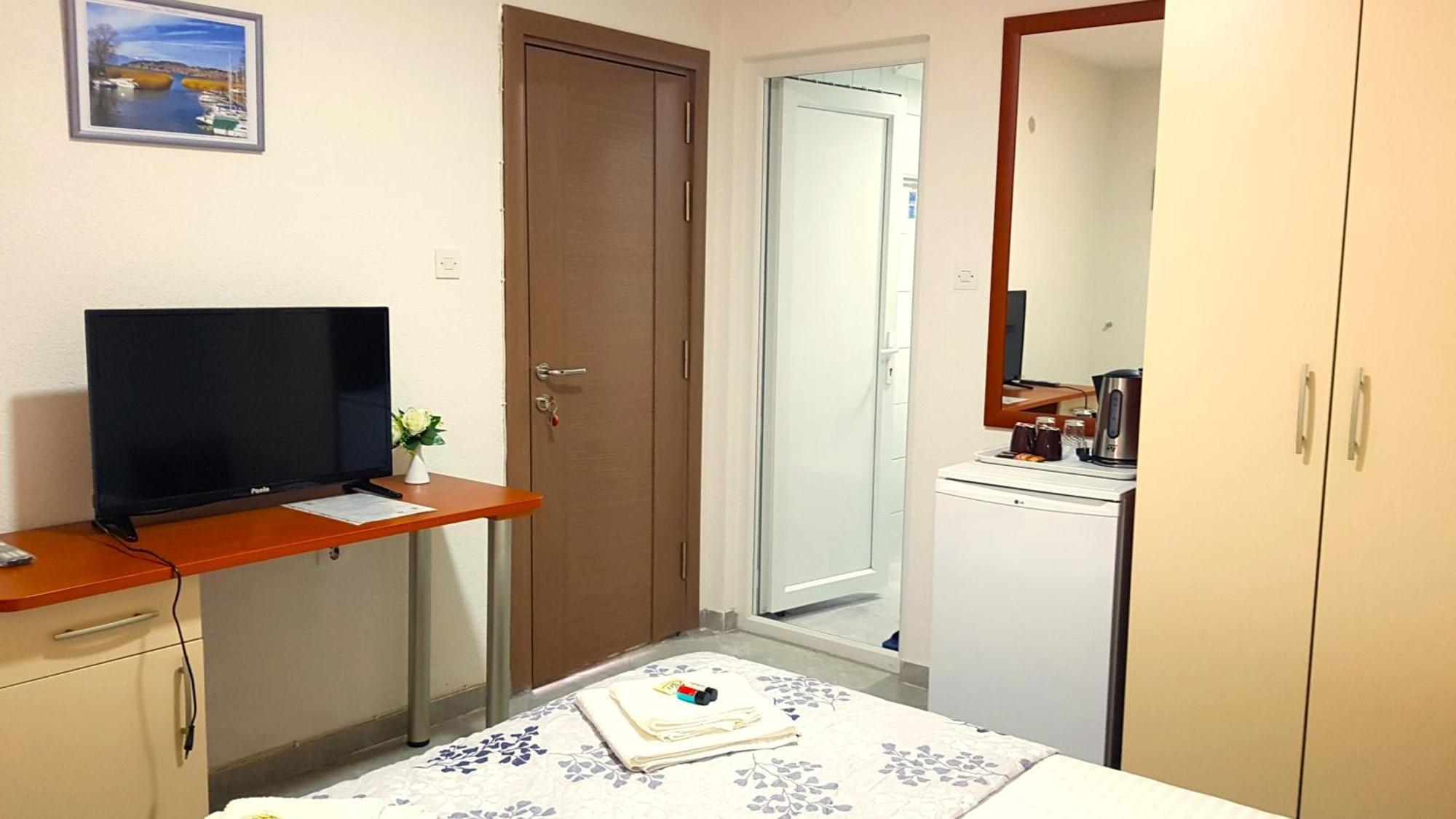 Studio Apartment Lis 奥赫里德 外观 照片
